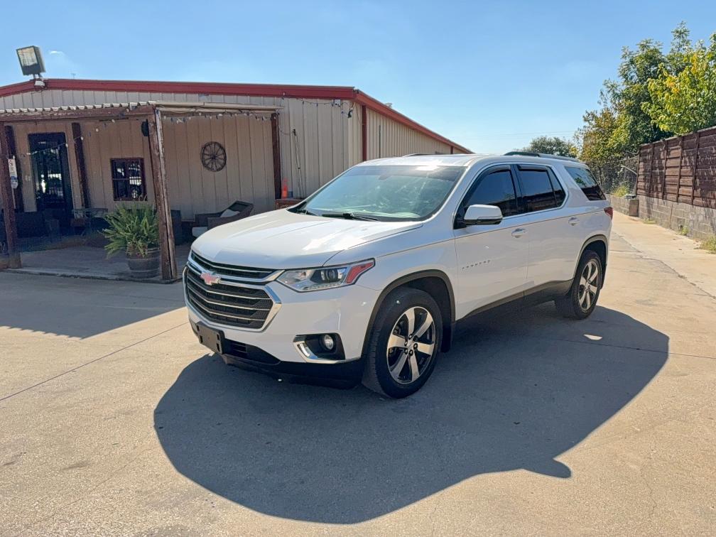 1GNEVHKW7JJ144039 - 2018 CHEVROLET TRAVERSE LT თეთრი ფოტო 2