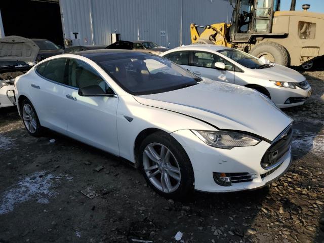 5YJSA1CG0DFP03545 - 2013 TESLA MODEL S WHITE photo 4