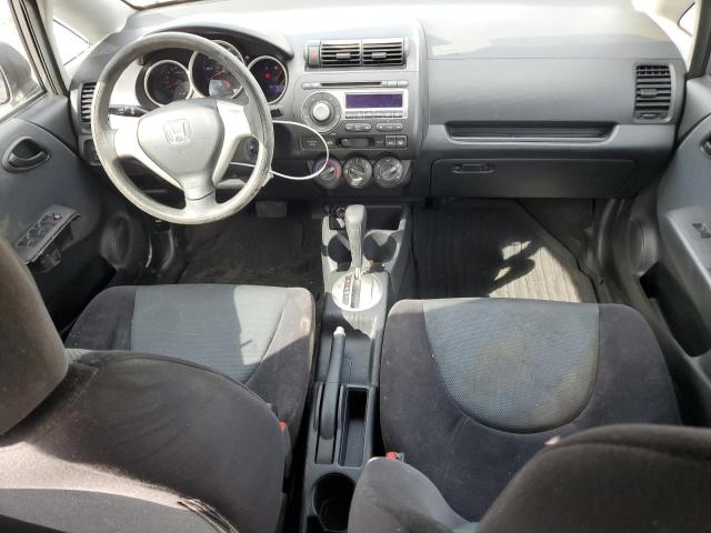 JHMGD38498S026252 - 2008 HONDA FIT SILVER photo 8