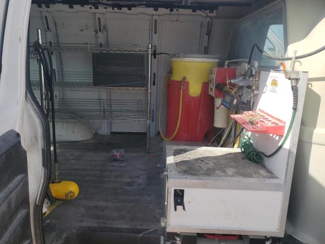 1GCWGAFF2H1116894 - 2017 CHEVROLET EXPRESS G2 WHITE photo 11