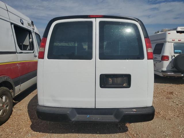 1GCWGAFF2H1116894 - 2017 CHEVROLET EXPRESS G2 WHITE photo 6