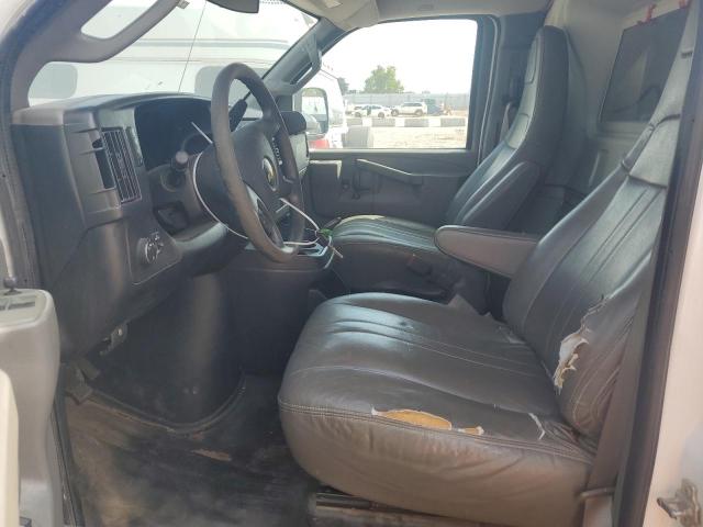 1GCWGAFF2H1116894 - 2017 CHEVROLET EXPRESS G2 WHITE photo 7