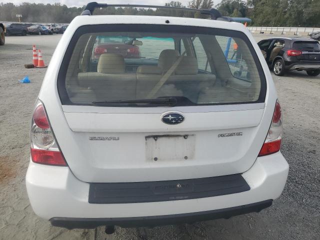 JF1SG63688H730961 - 2008 SUBARU FORESTER 2.5X أبيض صورة 6