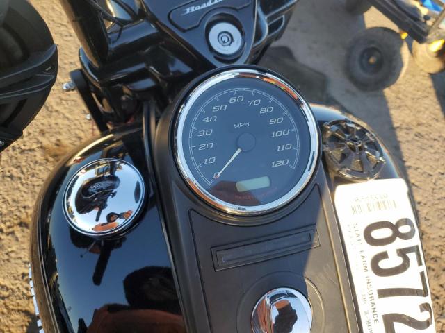 1HD1FBC16HB666412 - 2017 HARLEY-DAVIDSON FLHR ROAD KING BLACK photo 7