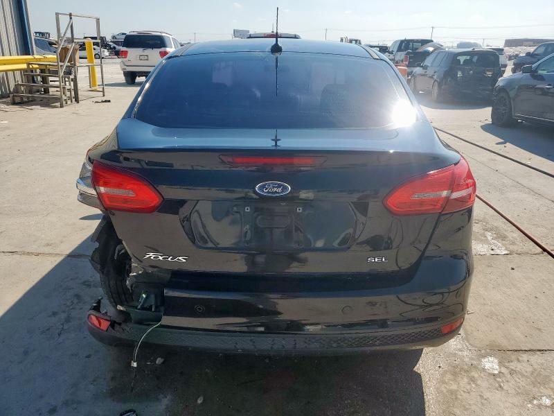 1FADP3H27JL302282 - 2018 FORD FOCUS SEL BLACK photo 6