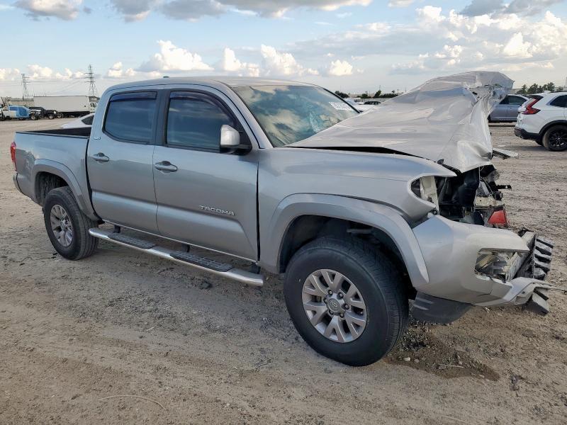 5TFAZ5CN1HX053727 - 2017 TOYOTA TACOMA DOUBLE CAB 银色 照片 4