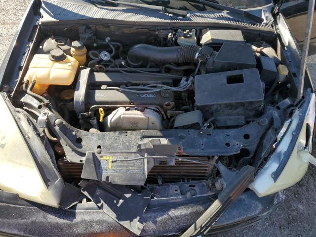 3FAFP37342R185718 - 2002 FORD FOCUS ZX5 BLACK photo 11