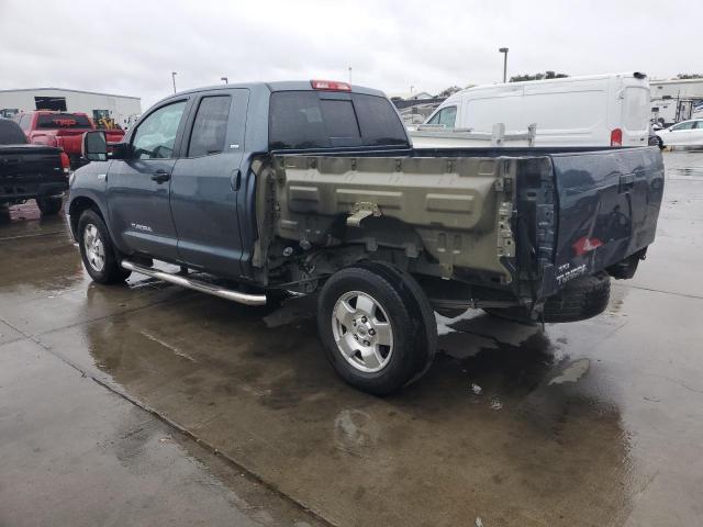 5TFRY5F11AX082018 - 2010 TOYOTA TUNDRA DOUBLE CAB SR5 BLUE photo 2