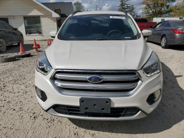 1FMCU9GD8HUE44516 - 2017 FORD ESCAPE SE თეთრი ფოტო 5