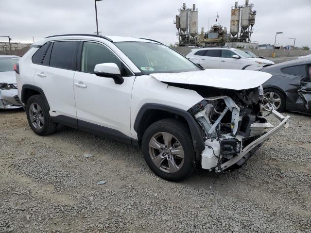 JTMMWRFV8PD201154 - 2023 TOYOTA RAV4 LE Blanco foto 4