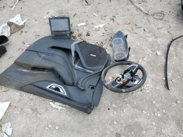 JF2SKARC0PH437757 - 2023 SUBARU FORESTER TOURING WHITE photo 13