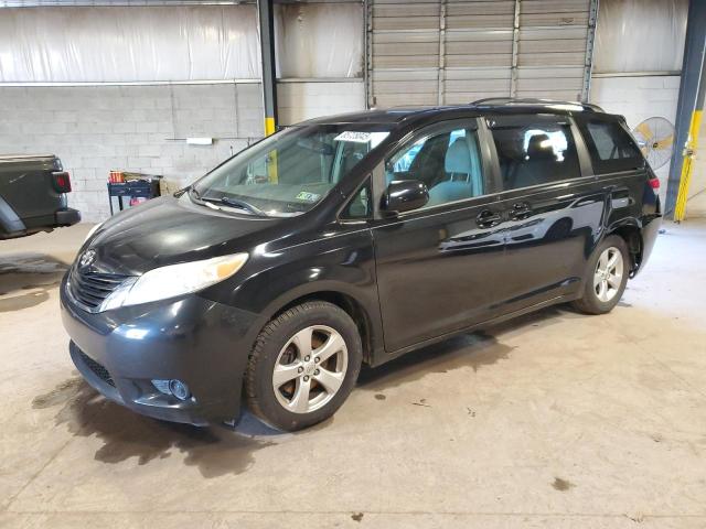 2013 TOYOTA SIENNA LE, 