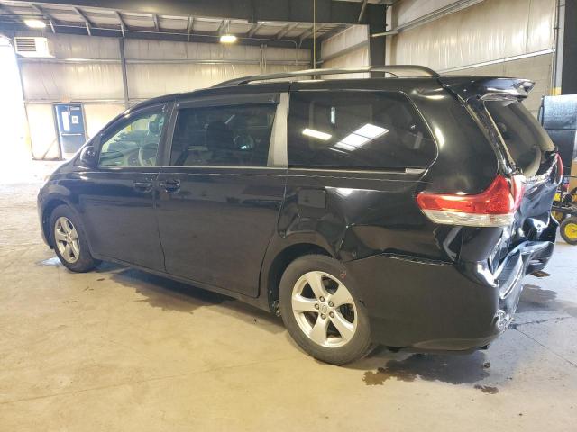 5TDKK3DC1DS337059 - 2013 TOYOTA SIENNA LE BLACK photo 2