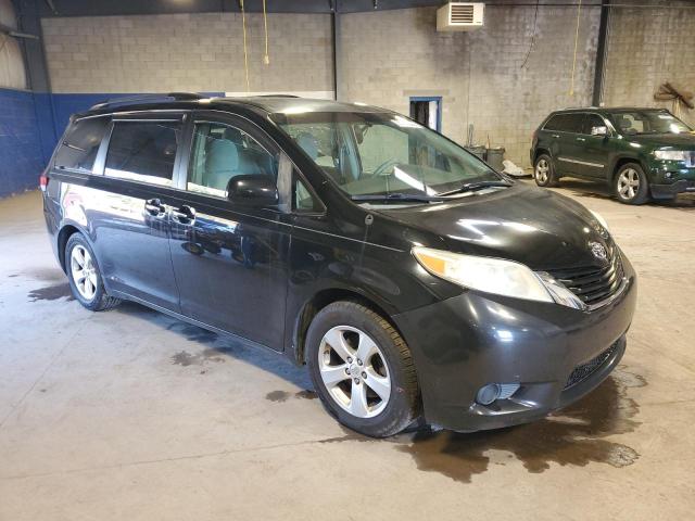 5TDKK3DC1DS337059 - 2013 TOYOTA SIENNA LE BLACK photo 4