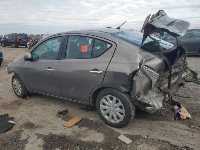 3N1CN7AP2DL869150 - 2013 NISSAN VERSA S GRAY photo 2