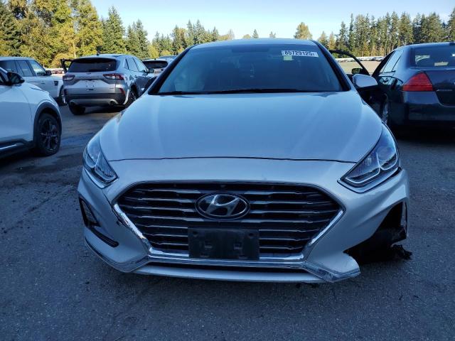 5NPE24AF6KH760188 - 2019 HYUNDAI SONATA SE 银色 照片 5