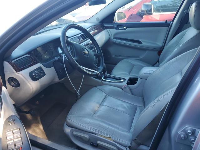 2G1WB5EK9A1261976 - 2010 CHEVROLET IMPALA LT Silber Foto 7