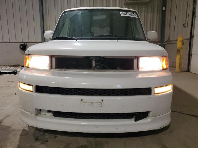 JTLKT334440131569 - 2004 TOYOTA SCION XB 白色 照片 5