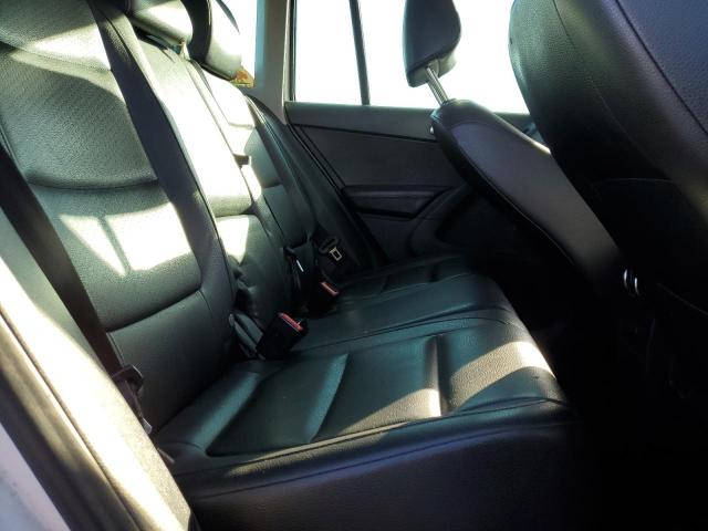 WVGBV7AX6CW585050 - 2012 VOLKSWAGEN TIGUAN S WHITE photo 11