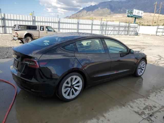5YJ3E1EA6NF371713 - 2022 TESLA MODEL 3 BLACK photo 3