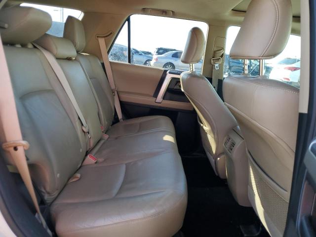 JTEZU5JR4B5018542 - 2011 TOYOTA 4RUNNER SR5 WHITE photo 11