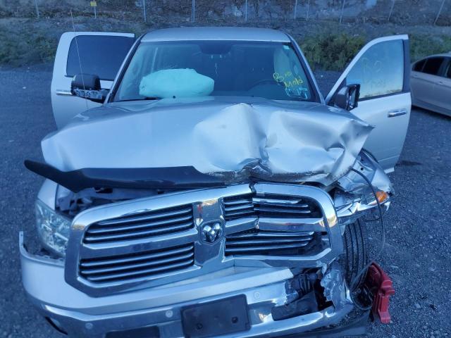 1C6RR7LT7JS216081 - 2018 RAM 1500 SLT Srebrny zdjęcie 11