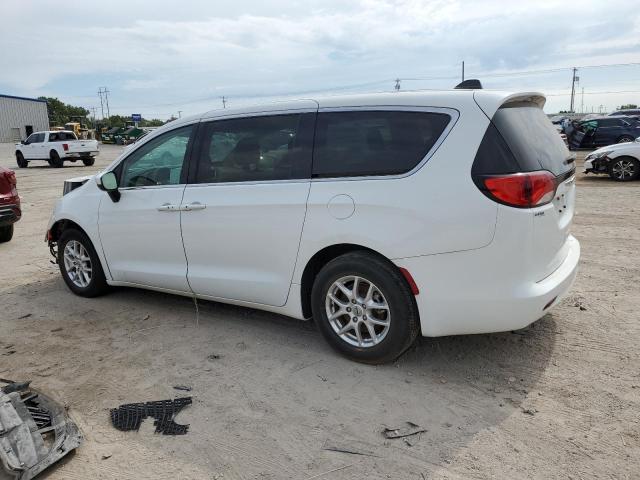 2C4RC1CG1NR104359 - 2022 CHRYSLER VOYAGER LX WHITE photo 2