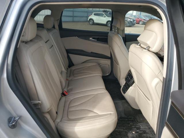 2LMTJ8LR8GBL88588 - 2016 LINCOLN MKX RESERVE 银色 照片 11