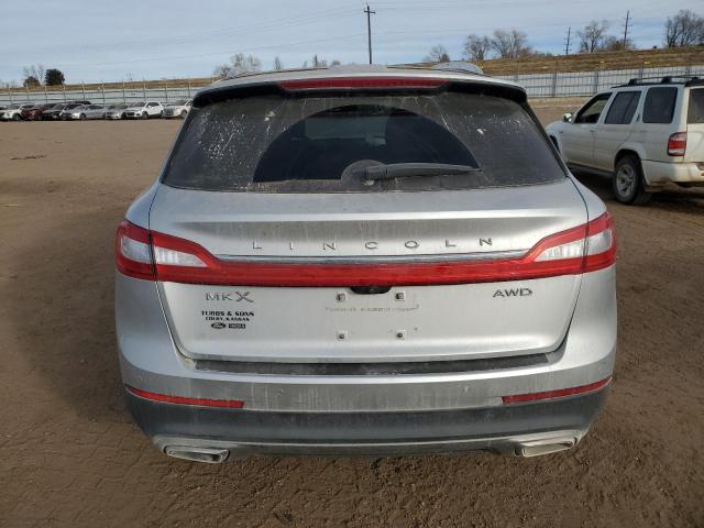 2LMTJ8LR8GBL88588 - 2016 LINCOLN MKX RESERVE 银色 照片 6