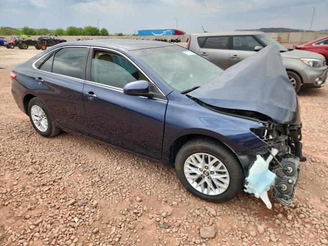 4T1BF1FKXHU706219 - 2017 TOYOTA CAMRY LE BLUE photo 4