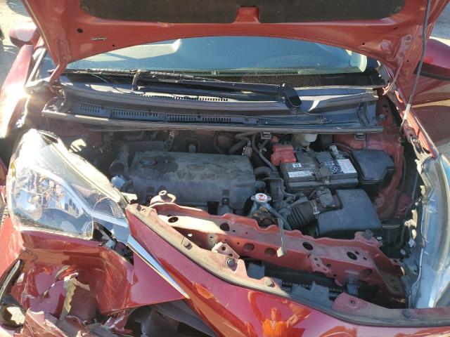 VNKKTUD36JA089376 - 2018 TOYOTA YARIS L RED photo 12
