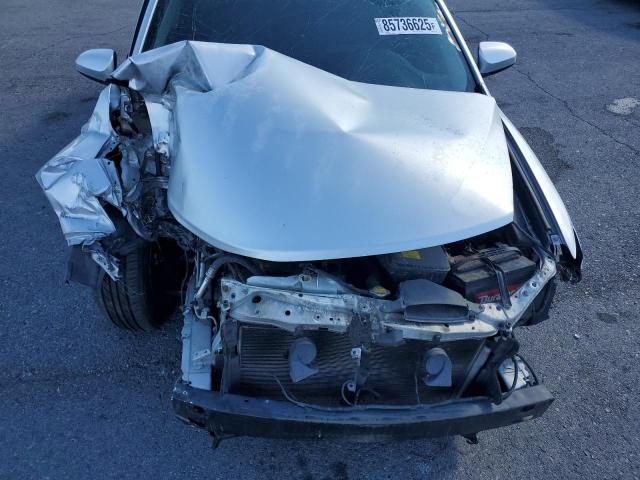 4T1BF1FK5CU012174 - 2012 TOYOTA CAMRY BASE SILVER photo 11