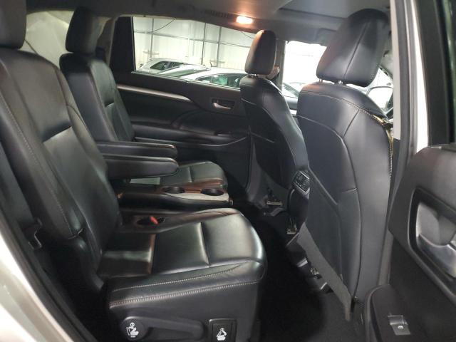 5TDJKRFHXGS269162 - 2016 TOYOTA HIGHLANDER XLE Blanc photo 11