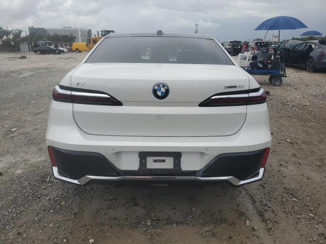 WBY53EJ05PCN64145 - 2023 BMW I7 XDRIVE60 Weiß Foto 6
