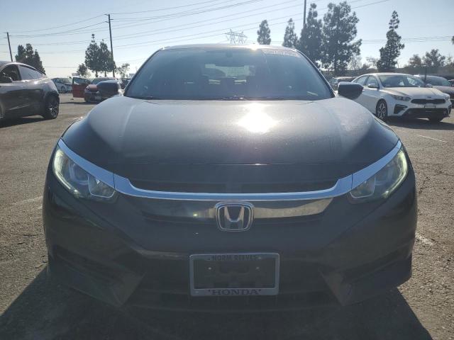 2HGFC2F70JH547866 - 2018 HONDA CIVIC EX Schwarz Foto 5