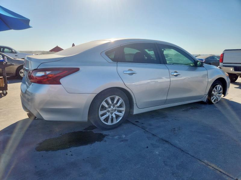1N4AL3AP4JC287034 - 2018 NISSAN ALTIMA 2.5 银色 照片 3