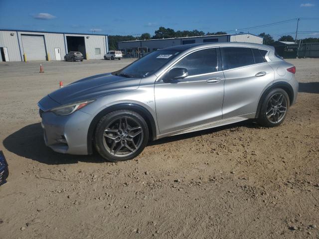 SJKCH5CP3JA043316 - 2018 INFINITI QX30 BASE SILVER photo 1