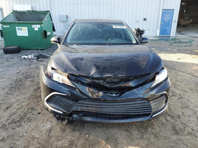 4T1C11AK2PU114726 - 2023 TOYOTA CAMRY LE შავი ფოტო 5