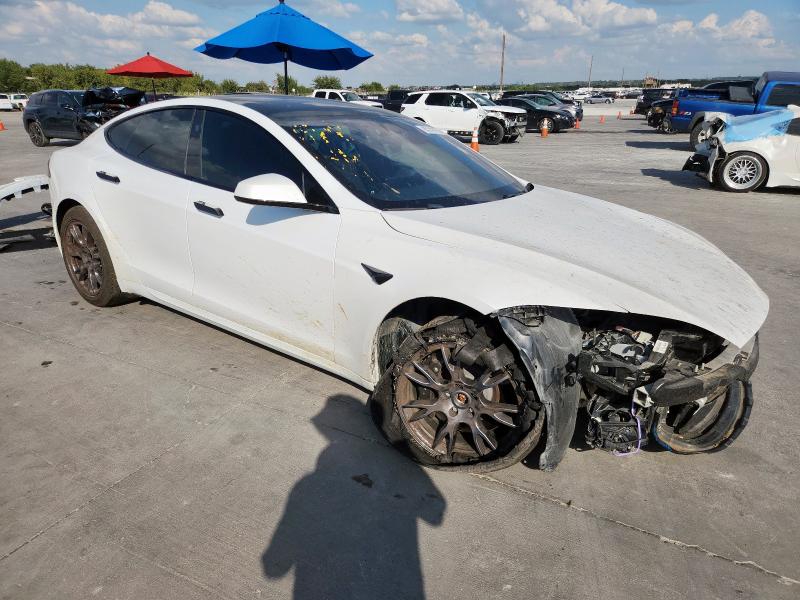 5YJSA1E56PF500191 - 2023 TESLA MODEL S Белый фото 4