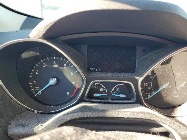 1FMCU0GD0HUC32026 - 2017 FORD ESCAPE SE 奶油色 照片 9