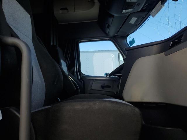 3AKJHHDR5LSLX0204 - 2020 FREIGHTLINER CASCADIA 1 თეთრი ფოტო 5