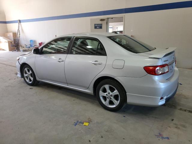 2T1BU4EE4BC742905 - 2011 TOYOTA COROLLA BASE Արծաթագույն լուսանկար 2