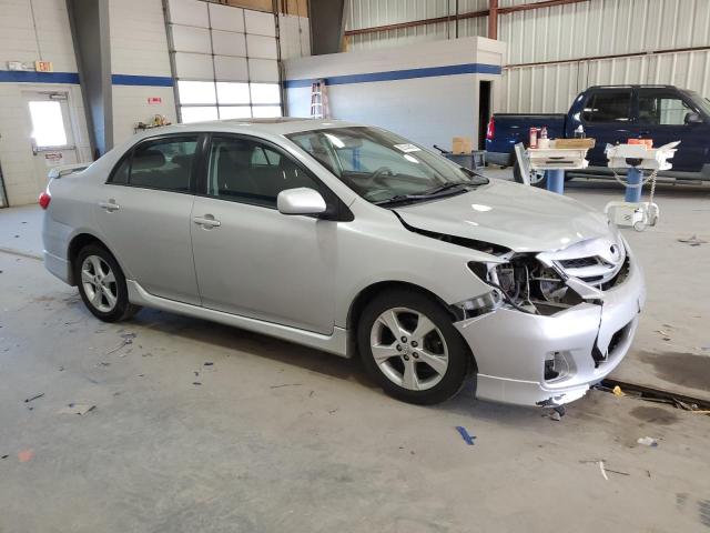 2T1BU4EE4BC742905 - 2011 TOYOTA COROLLA BASE Արծաթագույն լուսանկար 4