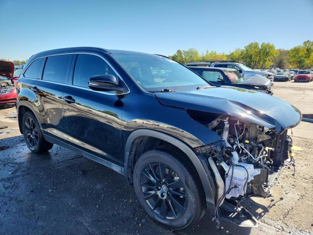 5TDJZRFH5KS925059 - 2019 TOYOTA HIGHLANDER SE Черный фото 4