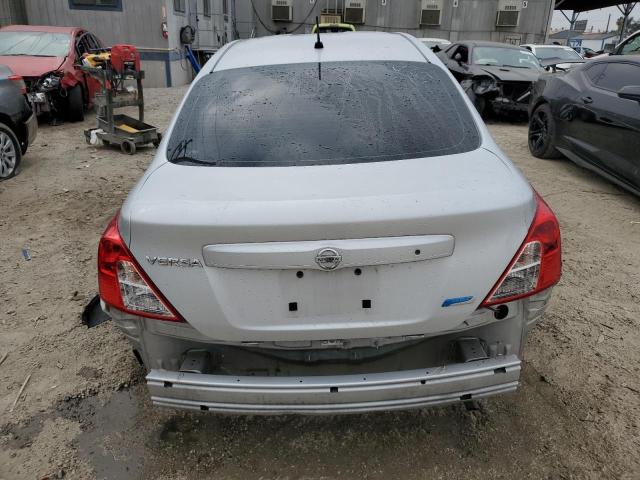 3N1CN7AP9DL860932 - 2013 NISSAN VERSA S SILVER photo 6