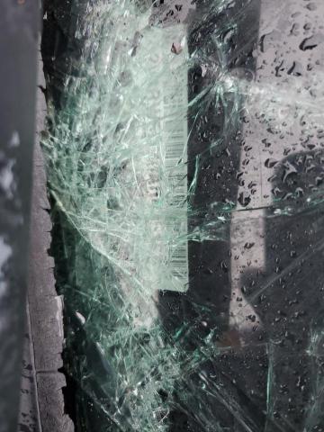 2V4RW5DX3AR435196 - 2010 VOLKSWAGEN ROUTAN SEL BLACK photo 14