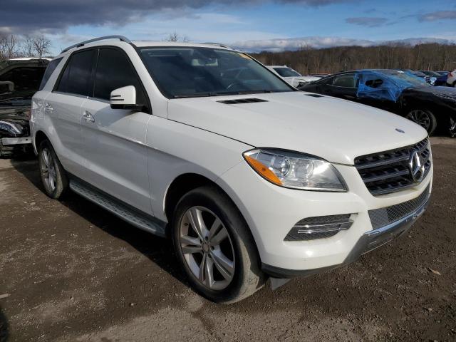 4JGDA5HB6FA556717 - 2015 MERCEDES-BENZ ML 350 4MATIC WHITE photo 4