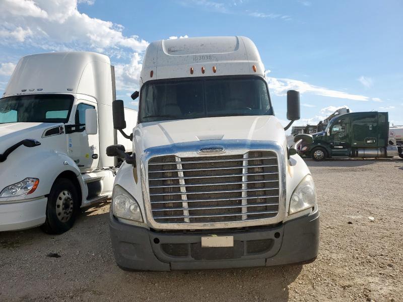 3AKJGLDR0JSJK5409 - 2018 FREIGHTLINER CASCADIA 1 WHITE photo 2