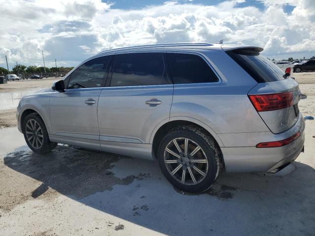 WA1VAAF70HD019949 - 2017 AUDI Q7 PRESTIGE Silber Foto 2
