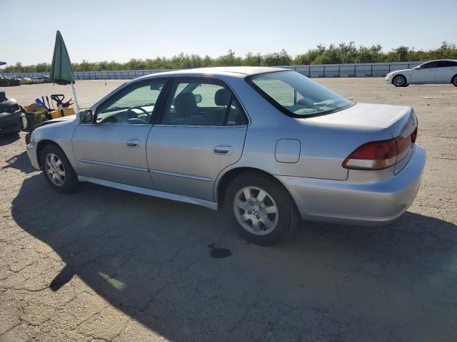 1HGCG66832A121967 - 2002 HONDA ACCORD EX 银色 照片 2